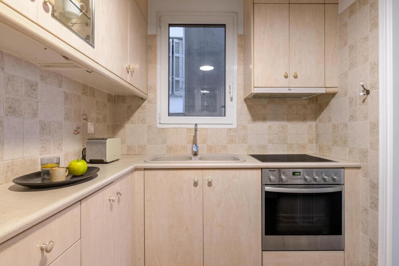 Aura Homes, Classic Apartment In Central Atena Exterior foto